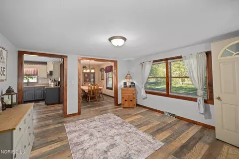Entry Way - 8520 Cedar Point Rd, Oregon, OH 43616 photo 1 of 5