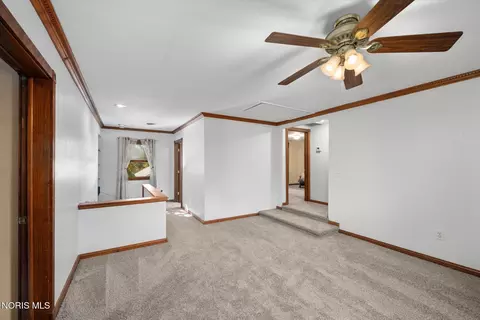 Entry Way - 8520 Cedar Point Rd, Oregon, OH 43616 photo 5 of 5