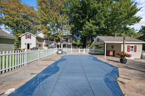 Exterior - 8520 Cedar Point Rd, Oregon, OH 43616 photo 6 of 18