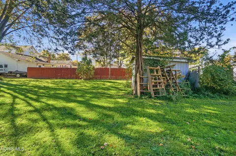 Exterior - 217 E Walnut St, Wauseon, OH 43567 photo 9 of 11