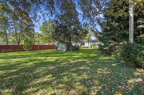 Exterior - 217 E Walnut St, Wauseon, OH 43567 photo 10 of 11