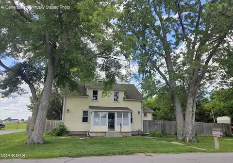 29494 Cason St, Millbury, OH 43447