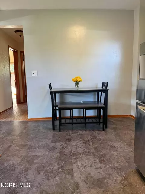 Dining - 405 E Union St, Walbridge, OH 43465 photo 1 of 1