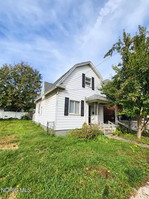 706 Berry St, Toledo, OH 43605
