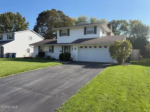 3701 Dewlawn Dr, Toledo, OH 43614