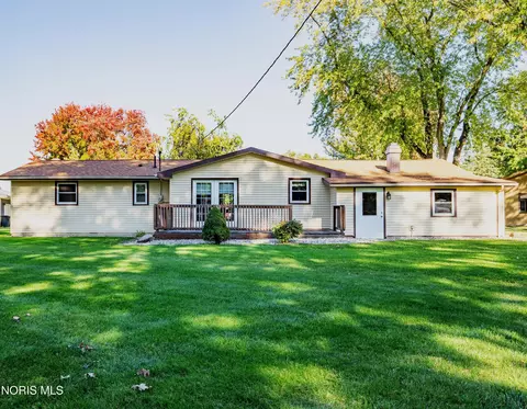 Exterior - 115 Buckeye Dr, Antwerp, OH 45813 photo 4 of 8