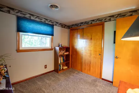 Bedroom - 115 Buckeye Dr, Antwerp, OH 45813 photo 1 of 8