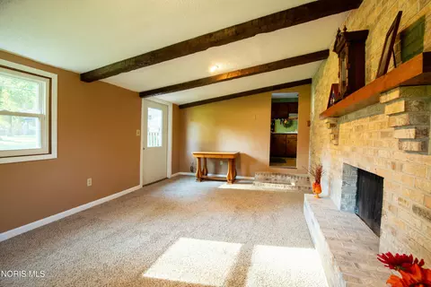 Living - 115 Buckeye Dr, Antwerp, OH 45813 photo 4 of 4
