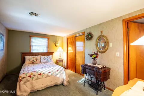 Bedroom - 115 Buckeye Dr, Antwerp, OH 45813 photo 8 of 8