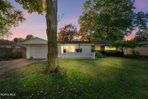 4707 Oak Glen Dr, Toledo, OH 43613