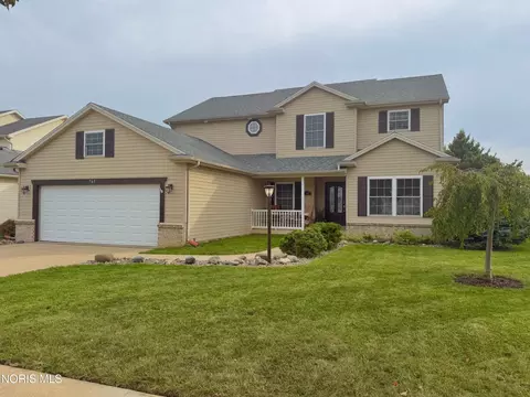 763 Roscommon St, Bowling Green, OH 43402