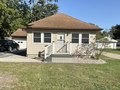 4325 Weckerly Rd, Monclova, OH 43542