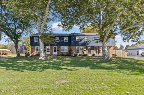 6048 N Summit St, Toledo, OH 43611