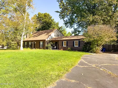 1443 Eastgate Rd, Toledo, OH 43614