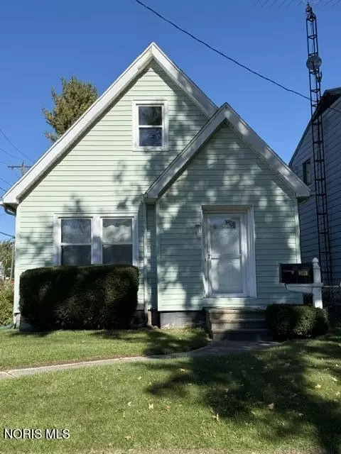 2568 Grantwood Dr, Toledo, OH 43613