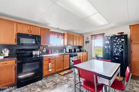 Kitchen - 9196 Milton Rd, Custar, OH 43511 photo 1 of 4