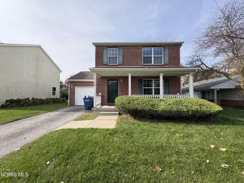 1122 Country Creek Ln, Toledo, OH 43615