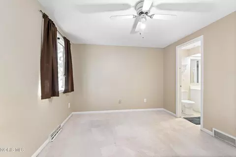 Bedroom - 1241 Applegate St, Waterville, OH 43566 photo 4 of 4