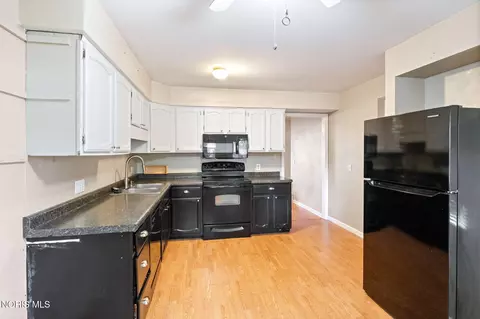 Kitchen - 1241 Applegate St, Waterville, OH 43566 photo 1 of 2