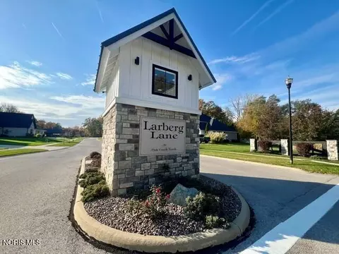 7547 Larberg Ln, Sylvania, OH 43560