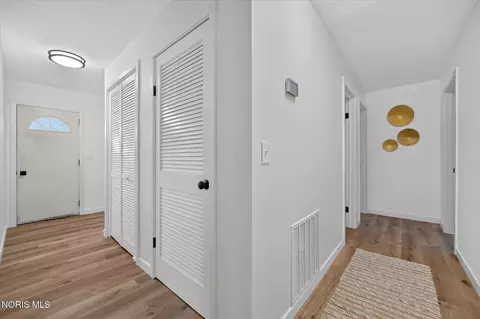 Entry Way - 29882 Tracy Rd, Walbridge, OH 43465 photo 2 of 2