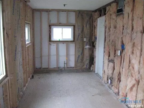 211 Wayne St, Dunkirk, OH 45836 photo 5