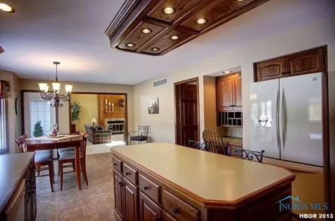1012 Melrose Ave, Findlay, OH 45840 photo 3