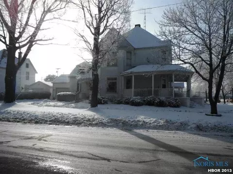 137 8th St, Upper Sandusky, OH 43351 photo 5