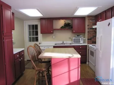 2407 Springmill Rd, Findlay, OH 45840 photo 12
