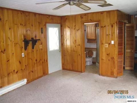 101 Maple St, Bradner, OH 43406 photo 6