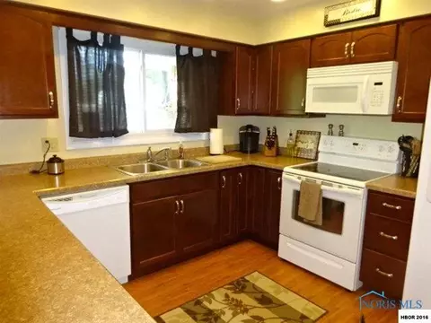 701 Edith Ave, Findlay, OH 45840 photo 5