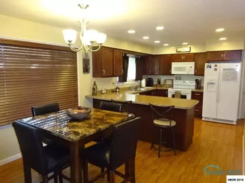 701 Edith Ave, Findlay, OH 45840 photo 6