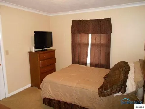 701 Edith Ave, Findlay, OH 45840 photo 9
