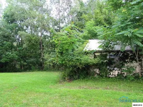 1060 Wyandot Ave, Upper Sandusky, OH 43351 photo 8