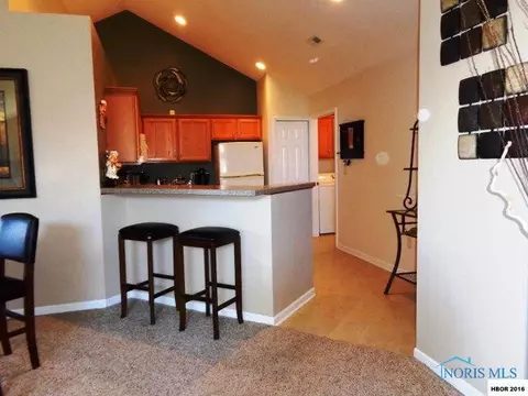 7737 Point Dr #5, Findlay, OH 45840 photo 3