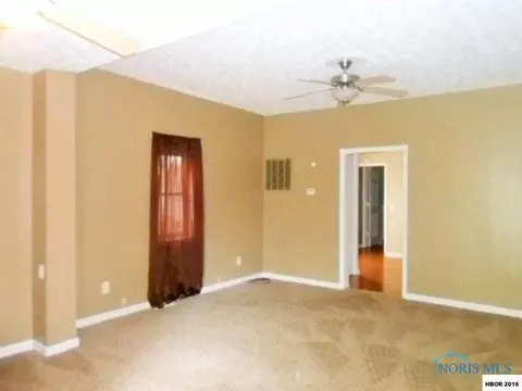 414 Ohio St, Leipsic, OH 45856 photo 6
