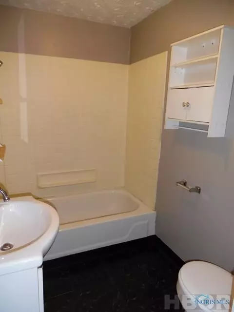 204 E Main St, Vanlue, OH 45890 photo 6
