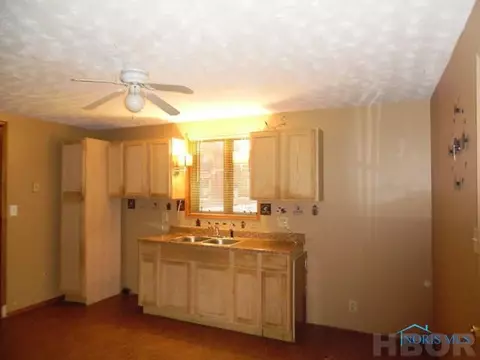 204 E Main St, Vanlue, OH 45890 photo 4