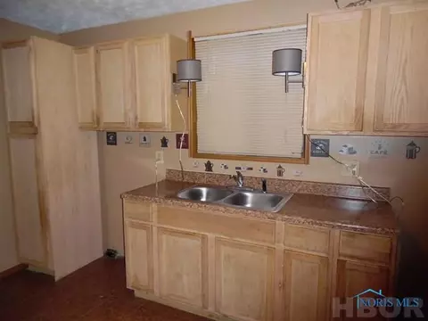 204 E Main St, Vanlue, OH 45890 photo 5