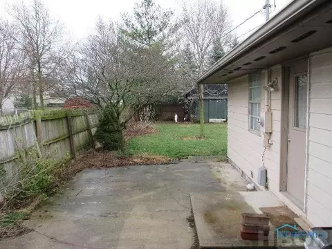 215 Cherry St, Mccomb, OH 45858 photo 13