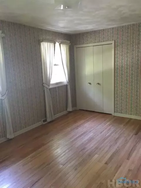 605 Sutton Pl, Findlay, OH 45840 photo 2