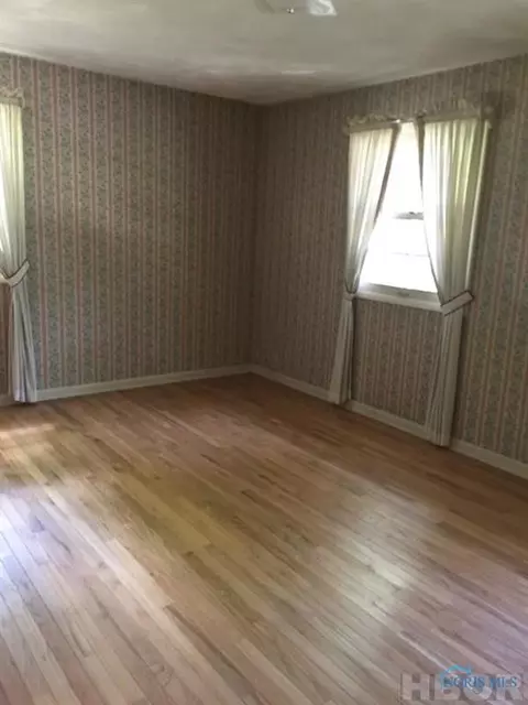 605 Sutton Pl, Findlay, OH 45840 photo 3