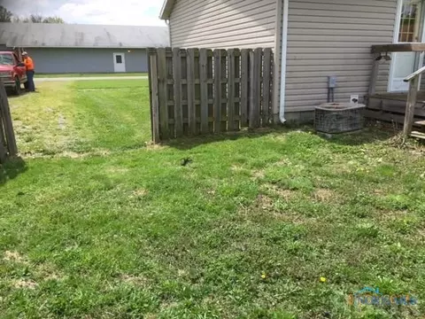 323 Holmes, Deshler, OH 43516 photo 8