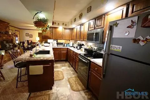 345 Pinebrook Ct, Mccomb, OH 45858 photo 33