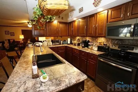 345 Pinebrook Ct, Mccomb, OH 45858 photo 32