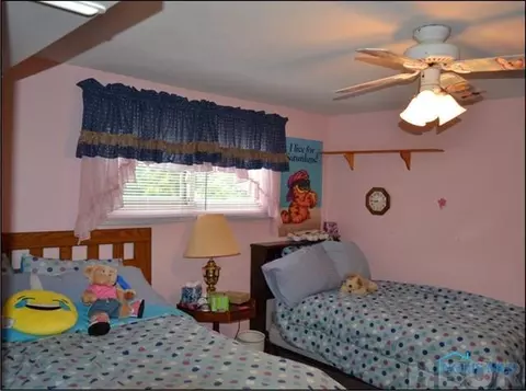 237 Yates Ave, Findlay, OH 45840 photo 8