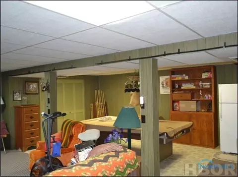 237 Yates Ave, Findlay, OH 45840 photo 2