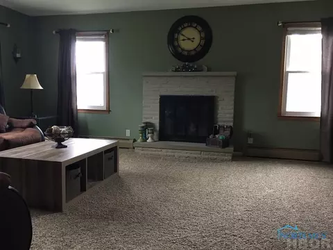 120 Eagle St, Findlay, OH 45840 photo 4