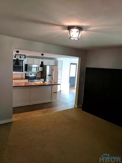 400 S Main St, Dunkirk, OH 45836 photo 3