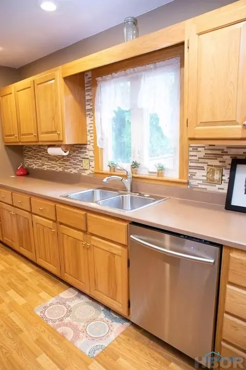 716 Baker Dr, Upper Sandusky, OH 43351 photo 9